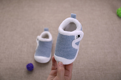 淘寶攝影產(chǎn)品攝影修圖兒童鞋子秋冬新款